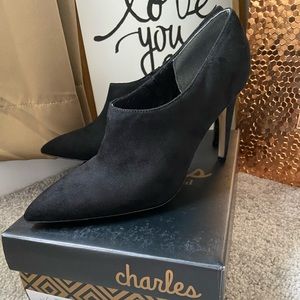 Brand New Charles David SHOOTIES